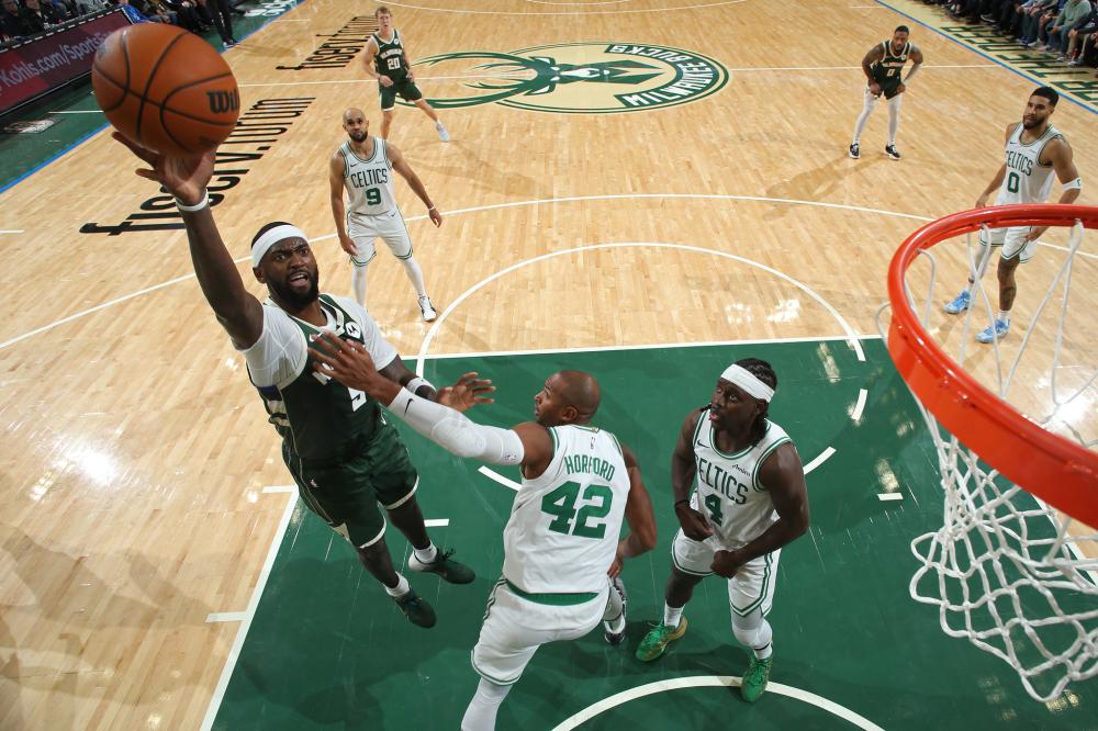 球员瞬间执 球员瞬间执