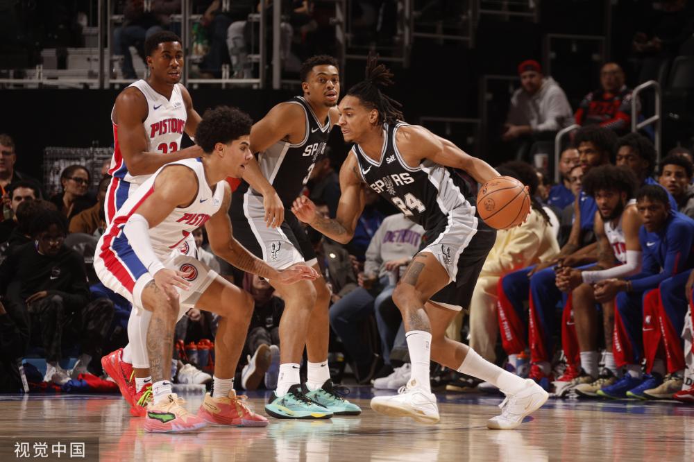 冠的多线赛 冠的多线赛