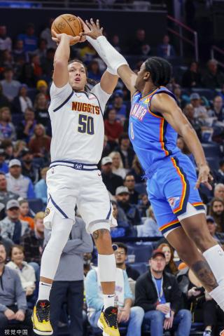 在多场G联 在多场G联