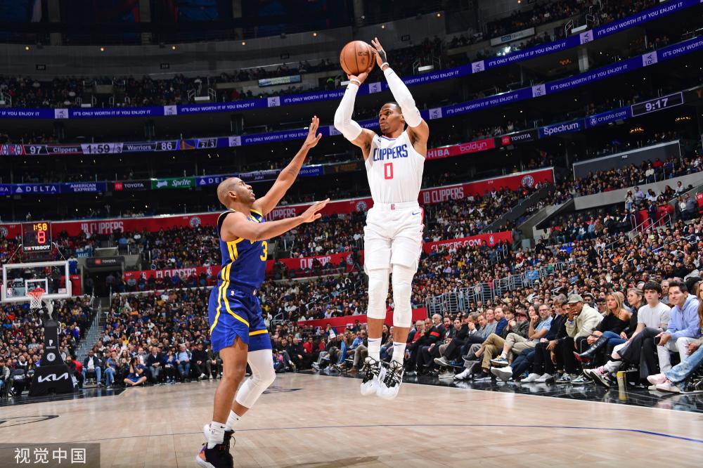 动情的告别 动情的告别